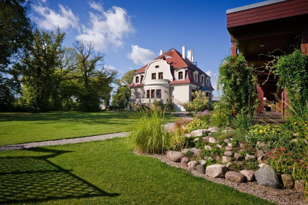 Villa Cztery Pory Roku Zbąszynek Extérieur photo