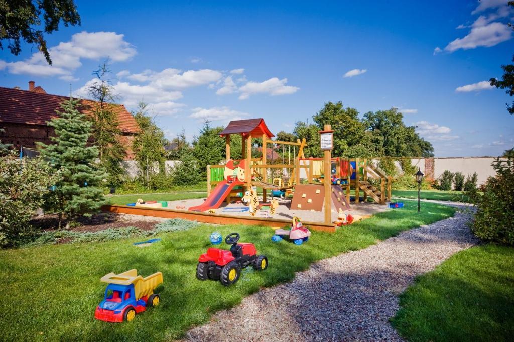 Villa Cztery Pory Roku Zbąszynek Extérieur photo