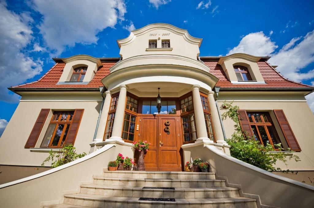 Villa Cztery Pory Roku Zbąszynek Extérieur photo