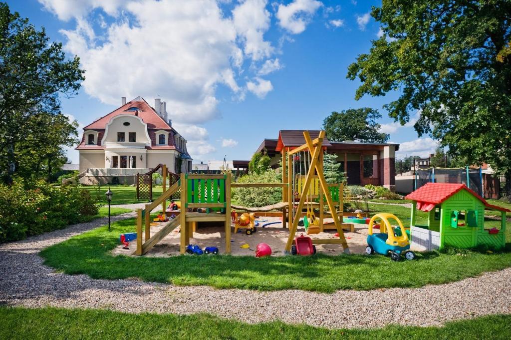 Villa Cztery Pory Roku Zbąszynek Extérieur photo